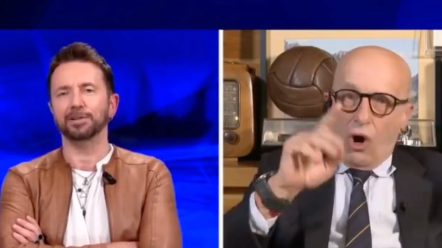 "Non sei a teatro, sei fuori di testa". Sallusti asfalta Scanzi
