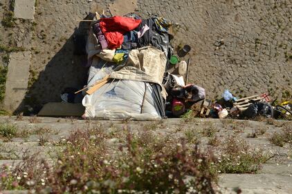 Ecco la Roma sinistra: viaggio lungo il Tevere tra drogati e clochard 3
