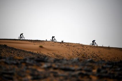 In Marocco si corre la Titan Desert, la gara per mountain biker nel deserto 4