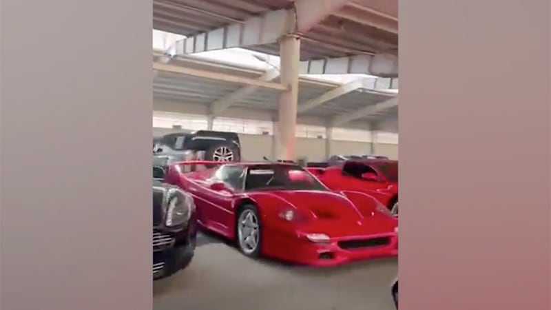 Il garage da sogno di Bashar al-Assad: ecco tutte le auto che aveva