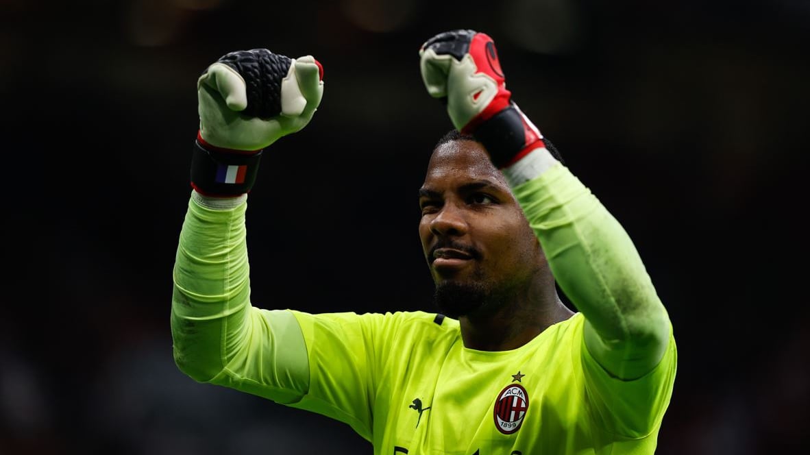 I vergognosi insulti a Maignan: la mossa di Milan e Juve