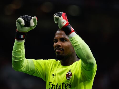 I vergognosi insulti a Maignan: la mossa di Milan e Juve