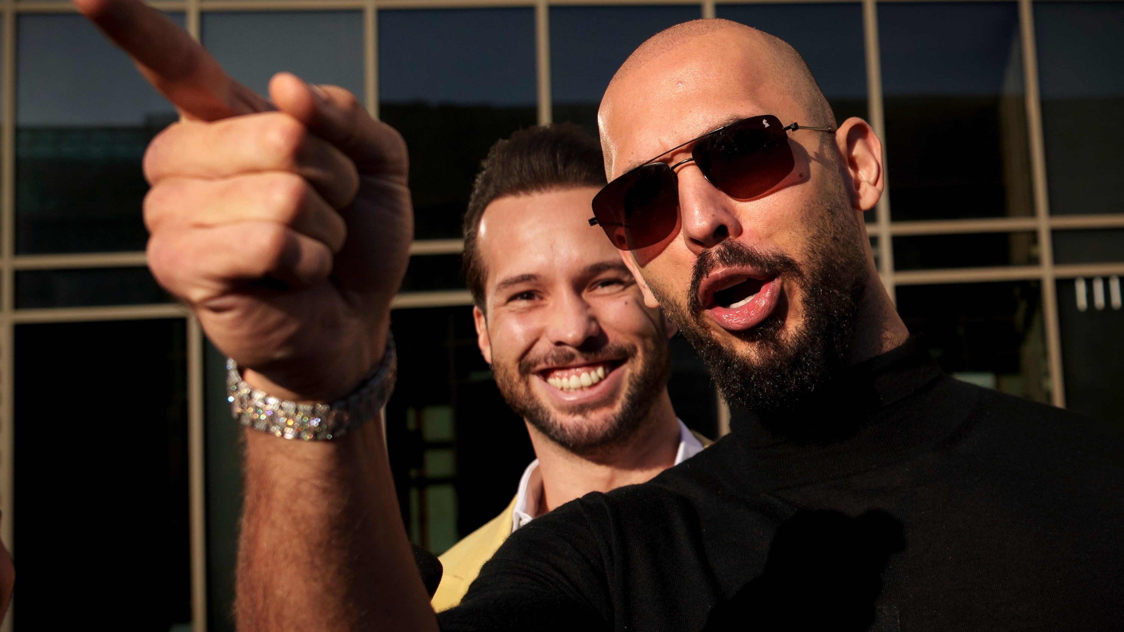 I fratelli Tate arrestati a Miami: chi sono gli influencer della “manosfera” che rischiano l'estradizione nel Regno Unito