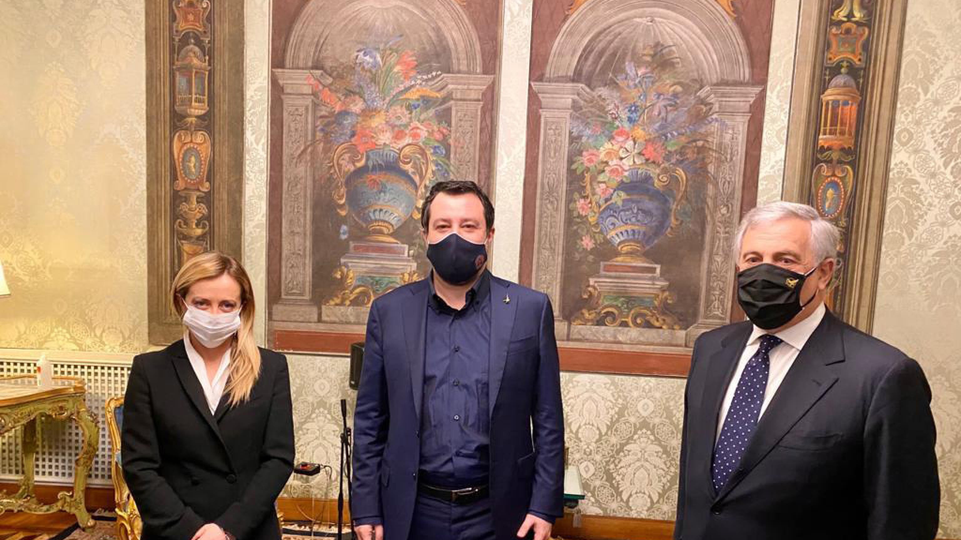 Anatomia di una coalizione sfasciata dal voto per il Colle. Meloni strappa: va rifondata