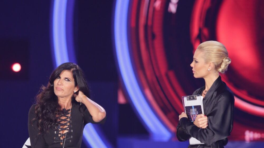 GfVip, la verità di Pamela Prati: “Mai avuto flirt con Bettarini”