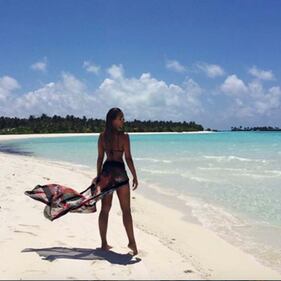 Sotto il vestito niente: Sarah Nile hot su Instagram 4