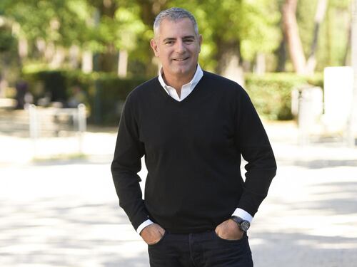 "Mio papà Nino Manfredi, attore per scelta ma regista Per grazia ricevuta"