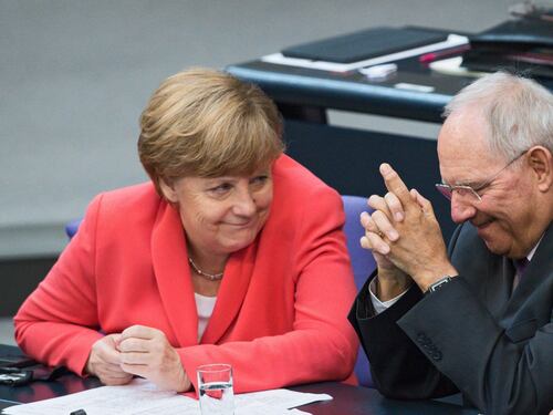 Braccio di ferro Ue-Berlino: "No a tetto per i profughi"