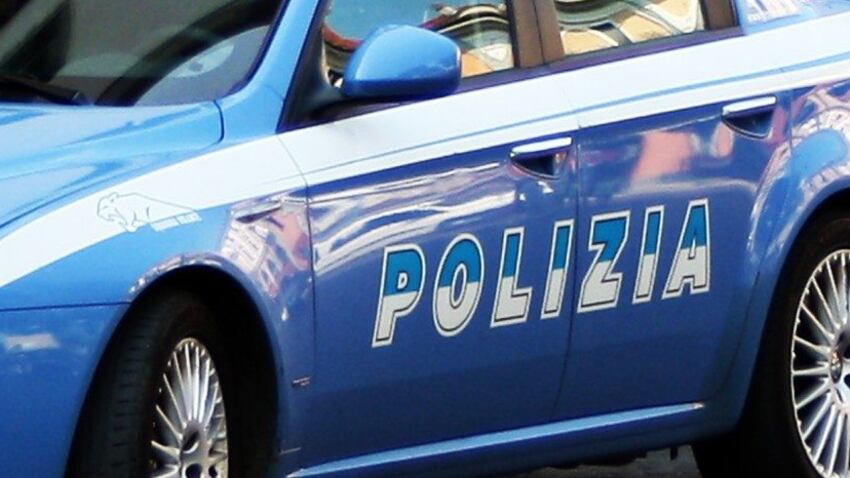 Tenta rapina in hotel con mannaia: fermato da guardia giurata