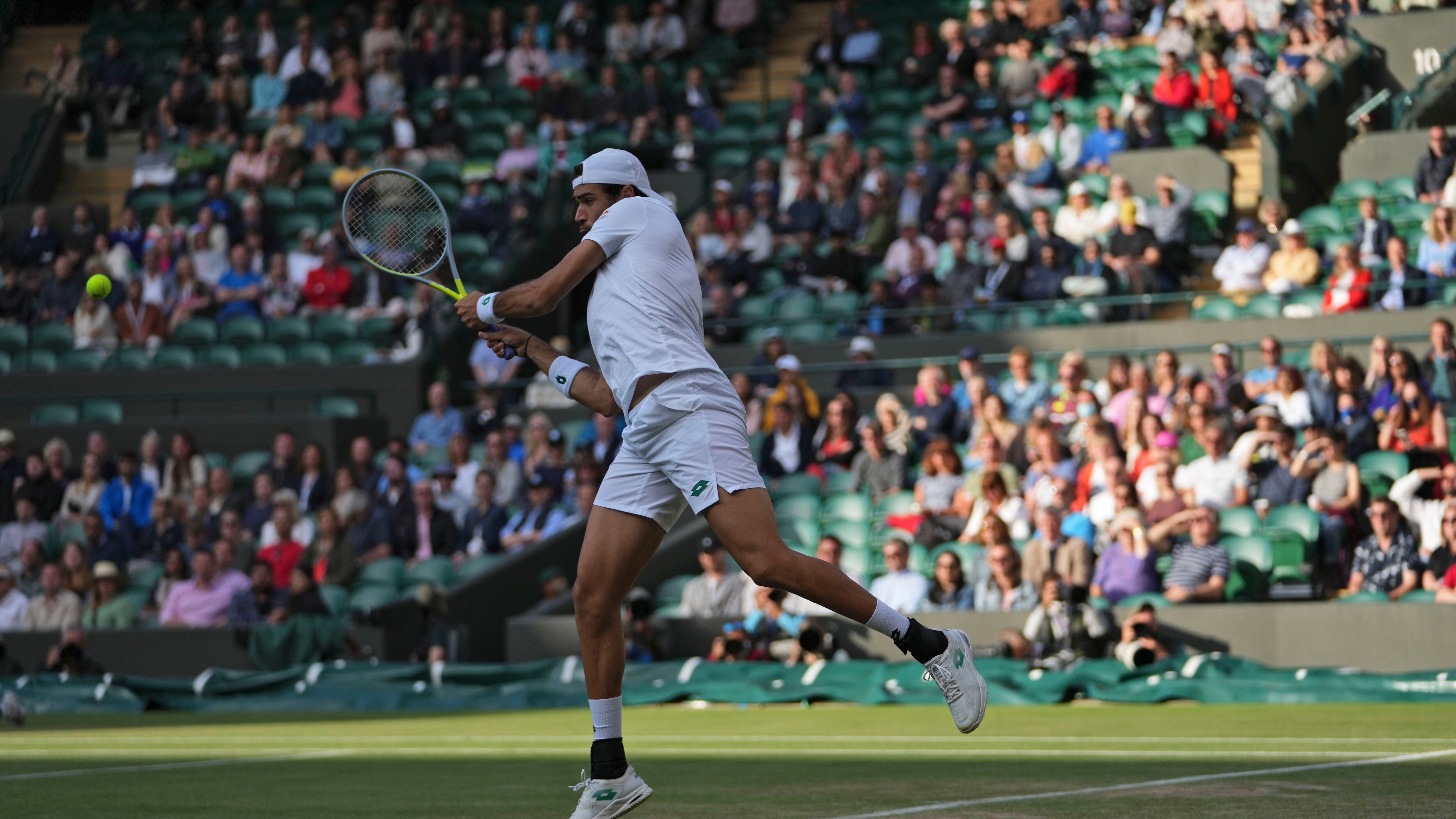 Wimbledon, Berrettini riscrive la storia: vola in semifinale 61 anni dopo Pietrangeli