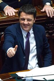 Caffè, succo, evidenziatori in bocca: le distrazioni di Matteo 6