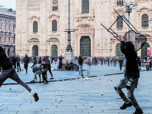 L’identikit trasversale dei baby teppisti. I pm: “Azioni distruttive di rara violenza”