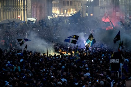 Milano si colora di nerazzurro: le immagini più bella della festa dell'Inter 22