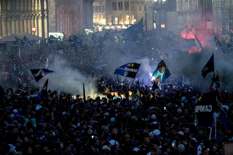 Milano si colora di nerazzurro: le immagini più bella della festa dell'Inter 22