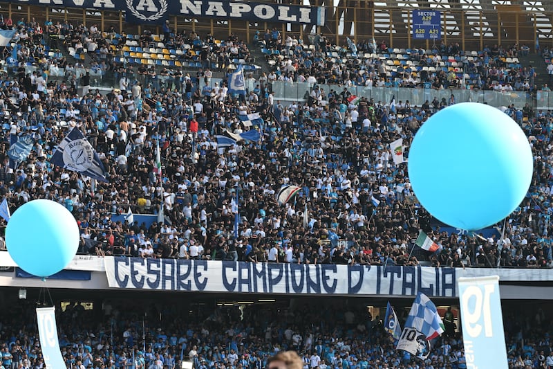 Il Napoli fa festa al Maradona: le immagini della partita con la Fiorentina 5