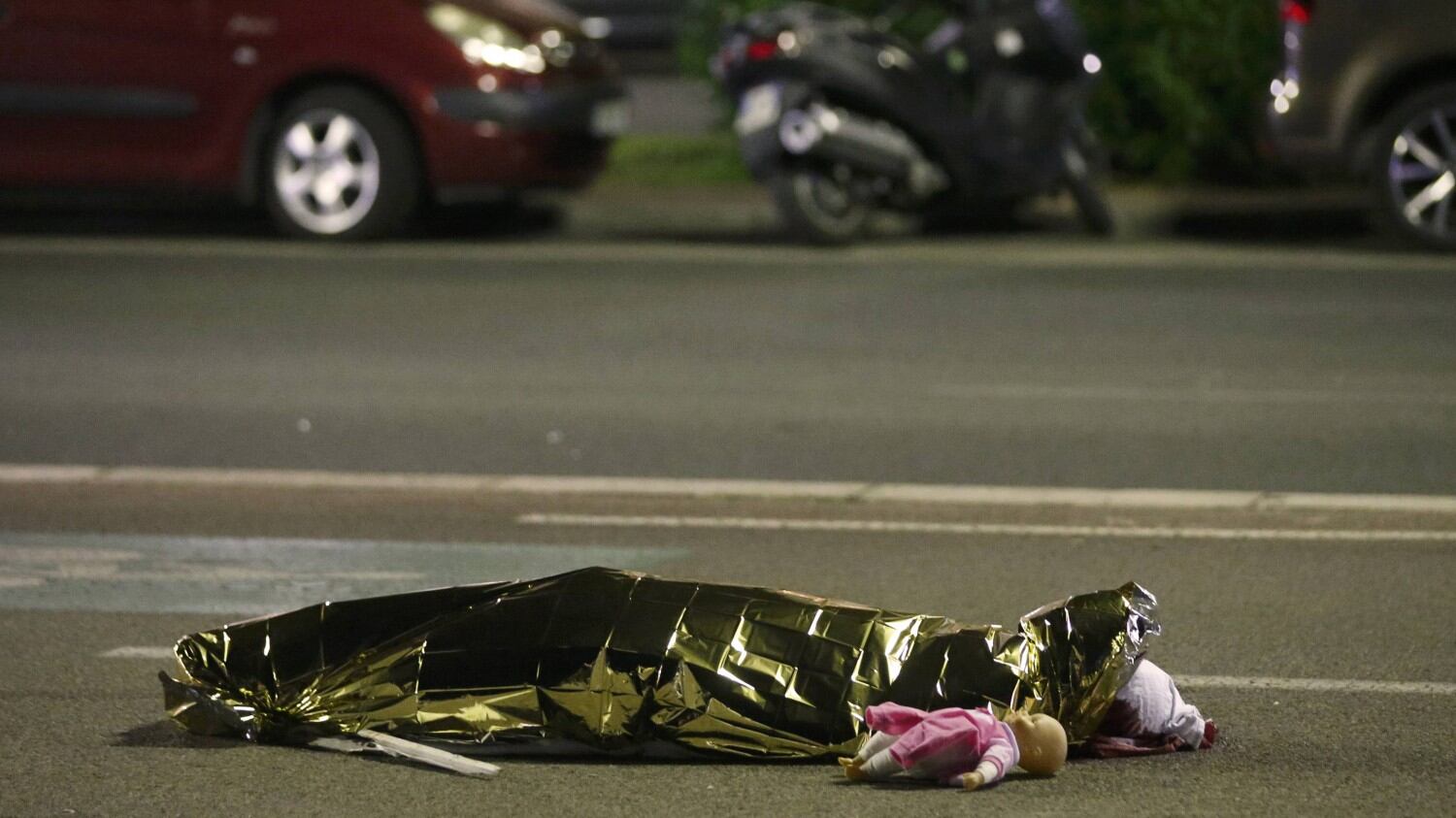 La strage dei bimbi che guardavano il cielo