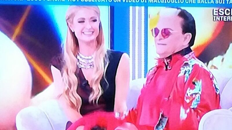 Domenica Live: l’incontro (s)cult tra Paris Hilton e Malgioglio