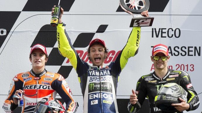 Ad Assen, sul "suo" circuito, Rossi prepara la festa a Marquez