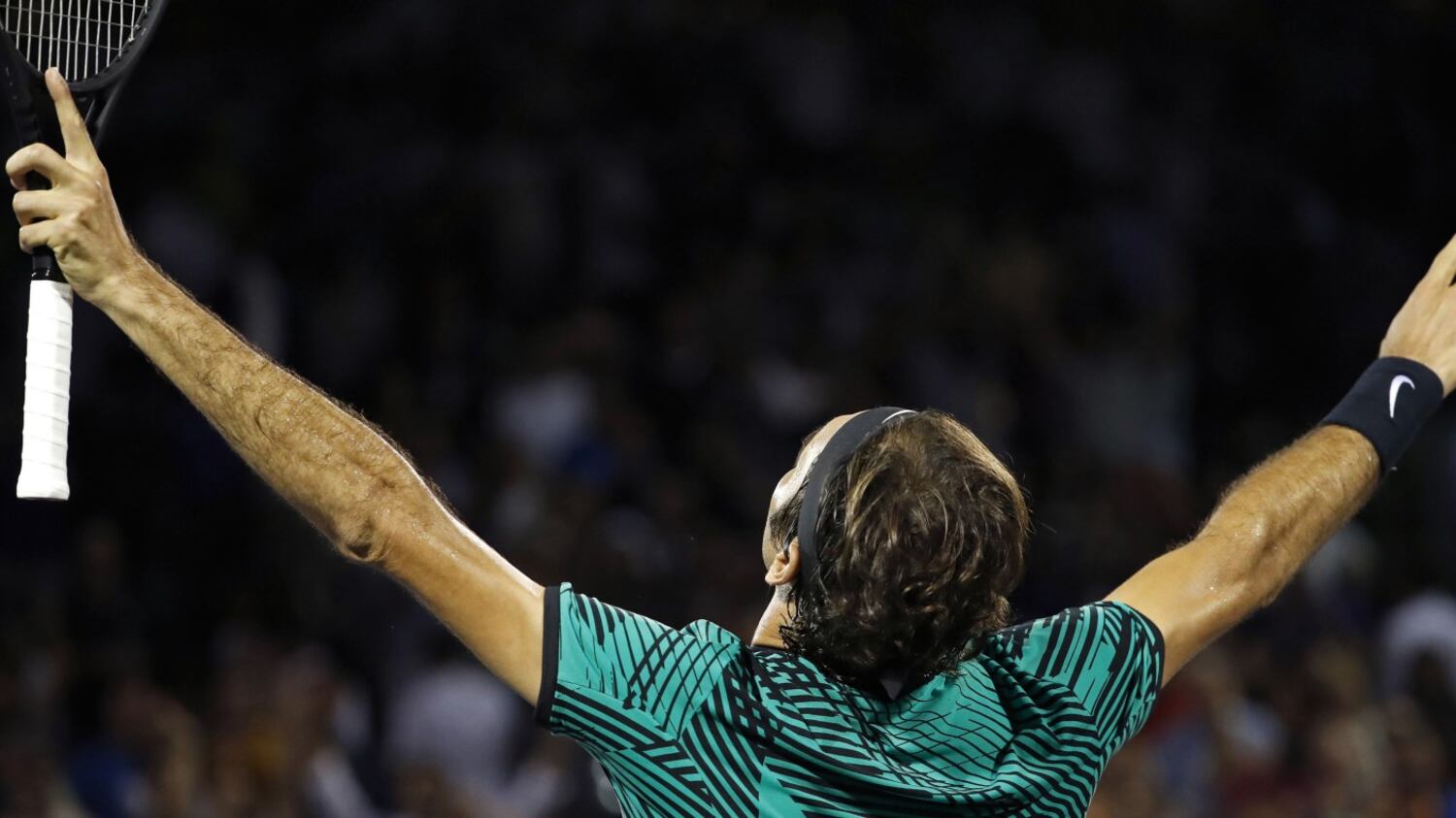 Federer non si ferma e fa "triplete" a Nadal: terzo successo 2017