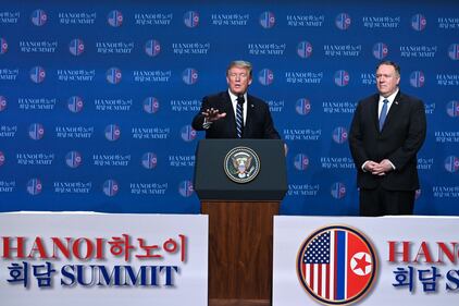 Vietnam, Donald Trump in conferenza stampa dopo l'incontro con Kim Jong Un 6