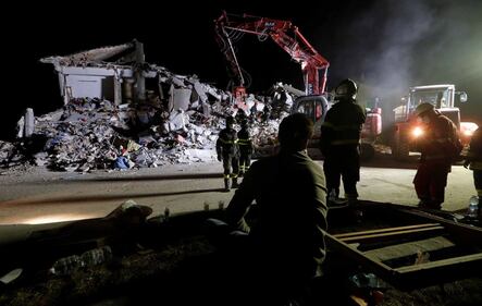 Emma Marrone sensibilizza i fan per il terremoto: foto 26