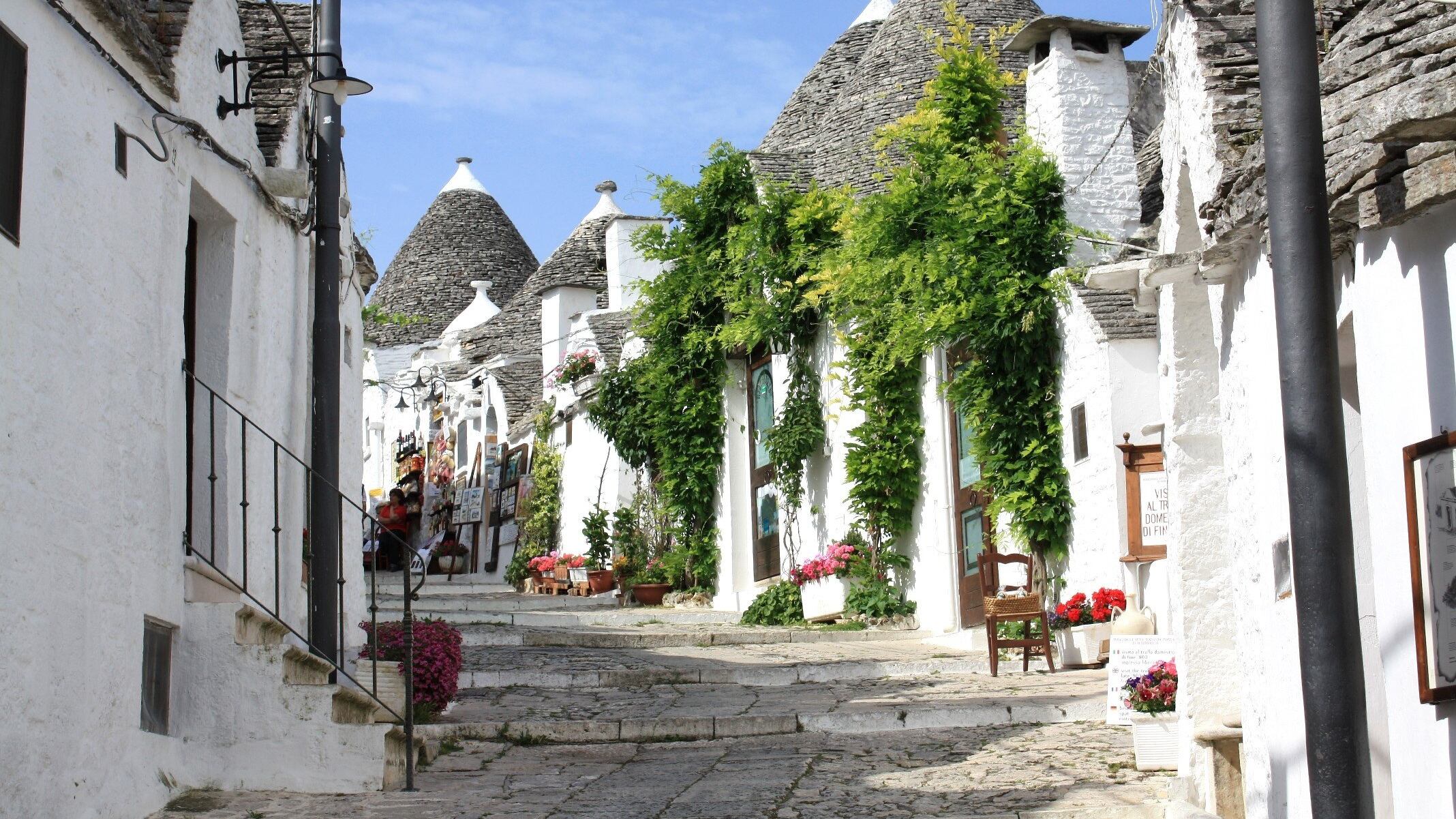 Alla scoperta del Belpaese: la Puglia tra Bari, Lecce, Ostuni, Alberobello e il Salento