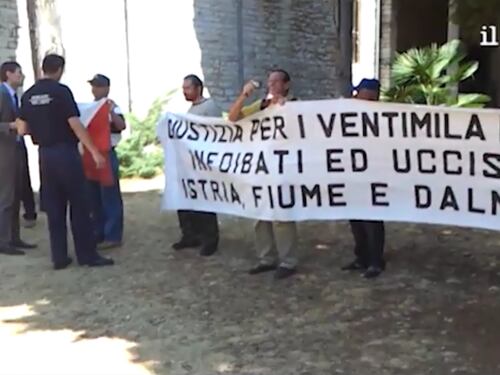 Gli esuli umiliati a Pola