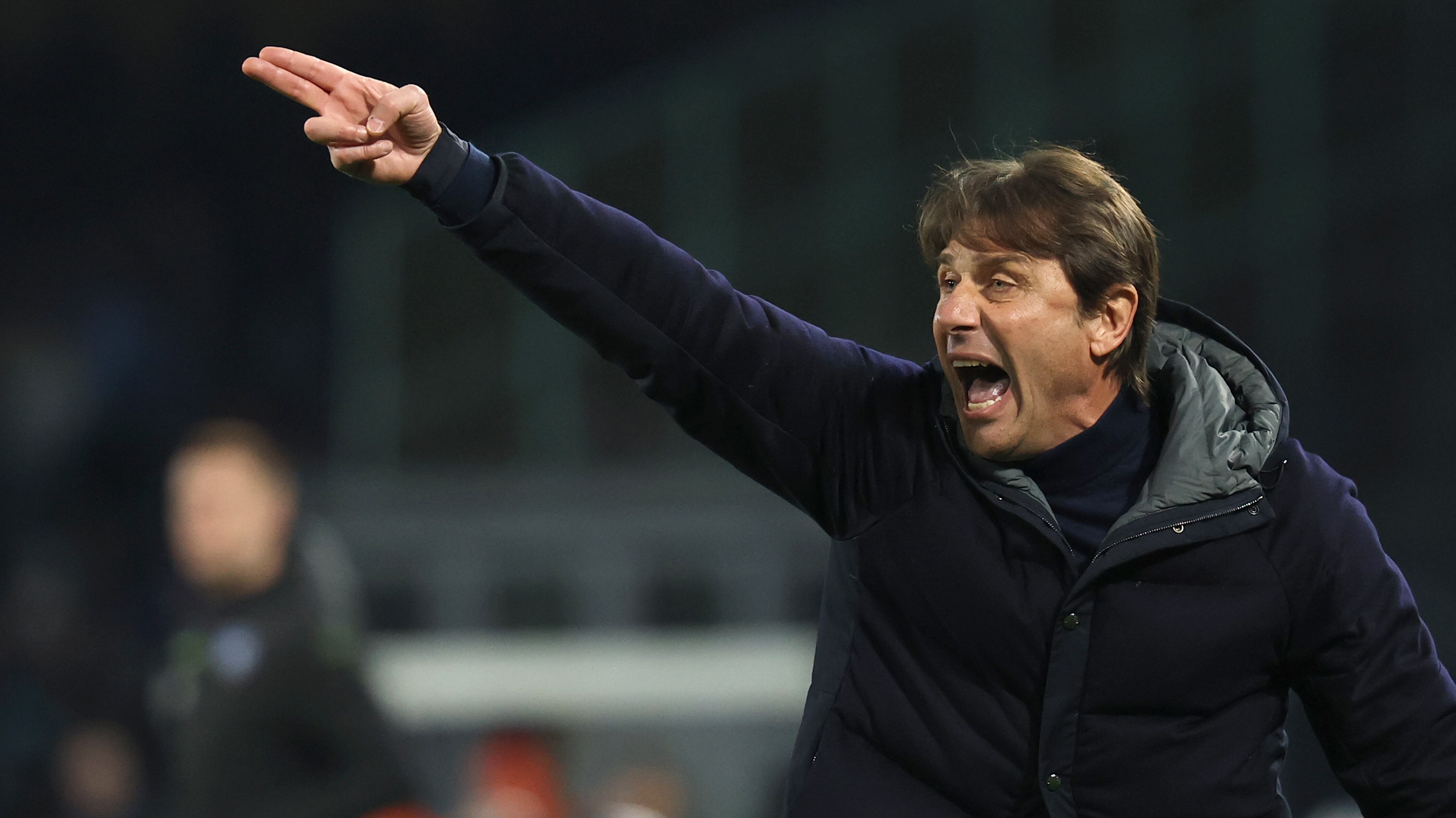 Conte con il fiato sul collo