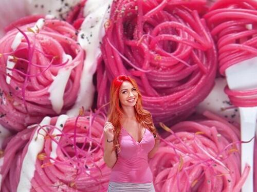 La Barbie-mania colpisce anche il food: tutti pazzi per la "Pasta rosa"