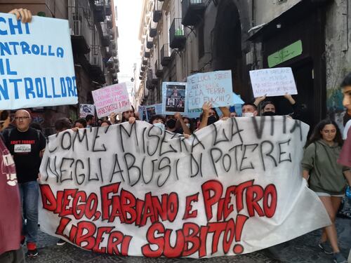 I centri sociali: "Basta Cpr o sarà guerra"