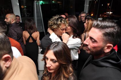Chando le nuove foto con Manila Gorio in atteggiamenti intimi 6