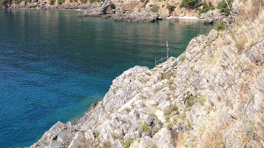 No alle orde di turisti, "In spiaggia per non più di un'ora"