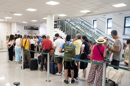 I disagi dei passeggeri all'aeroporto di Catania