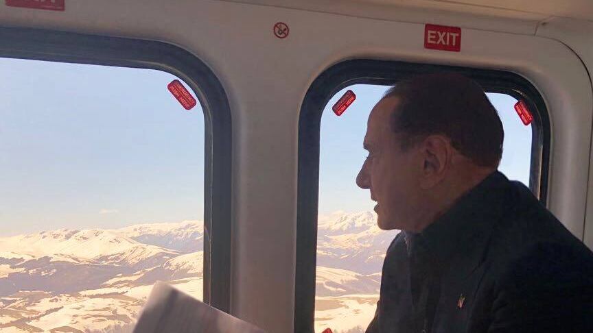 Berlusconi all'attacco: "Di Maio non può dirmi che cosa devo fare"