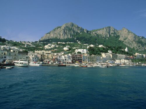 Capri, battelli fermi per la Grotta azzurra: undici denunciati