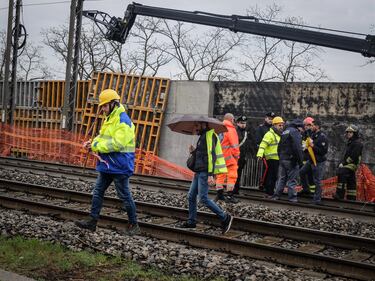 Milano, il crollo di una lastra uccide due operai 3