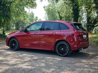 Nuova Mercedes Classe B 2023: guarda la gallery della prova  8