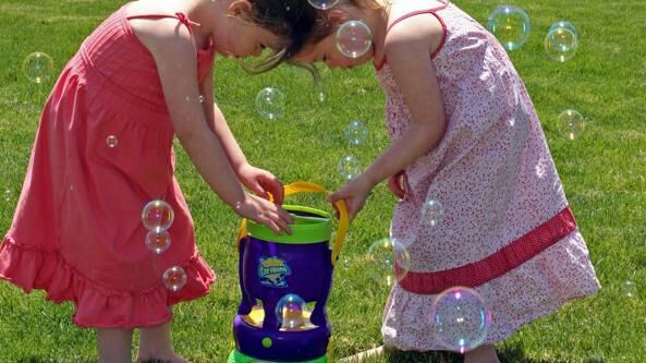 Genitori-scienziati scoprono cura che salva la vita alle loro bambine