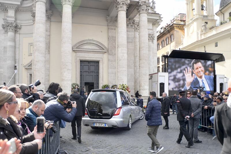 I funerali di Fabrizio Frizzi 17