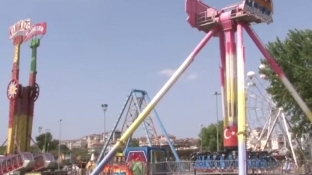 19enne muore "nel suo vomito" mentre prova la giostra Kamikaze