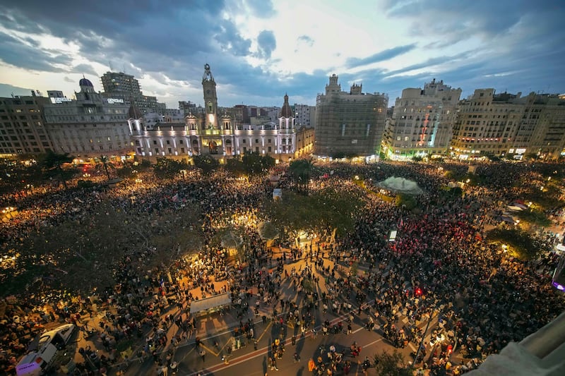 Valencia, manifestanti in strada contro la gestione Mazòn 6