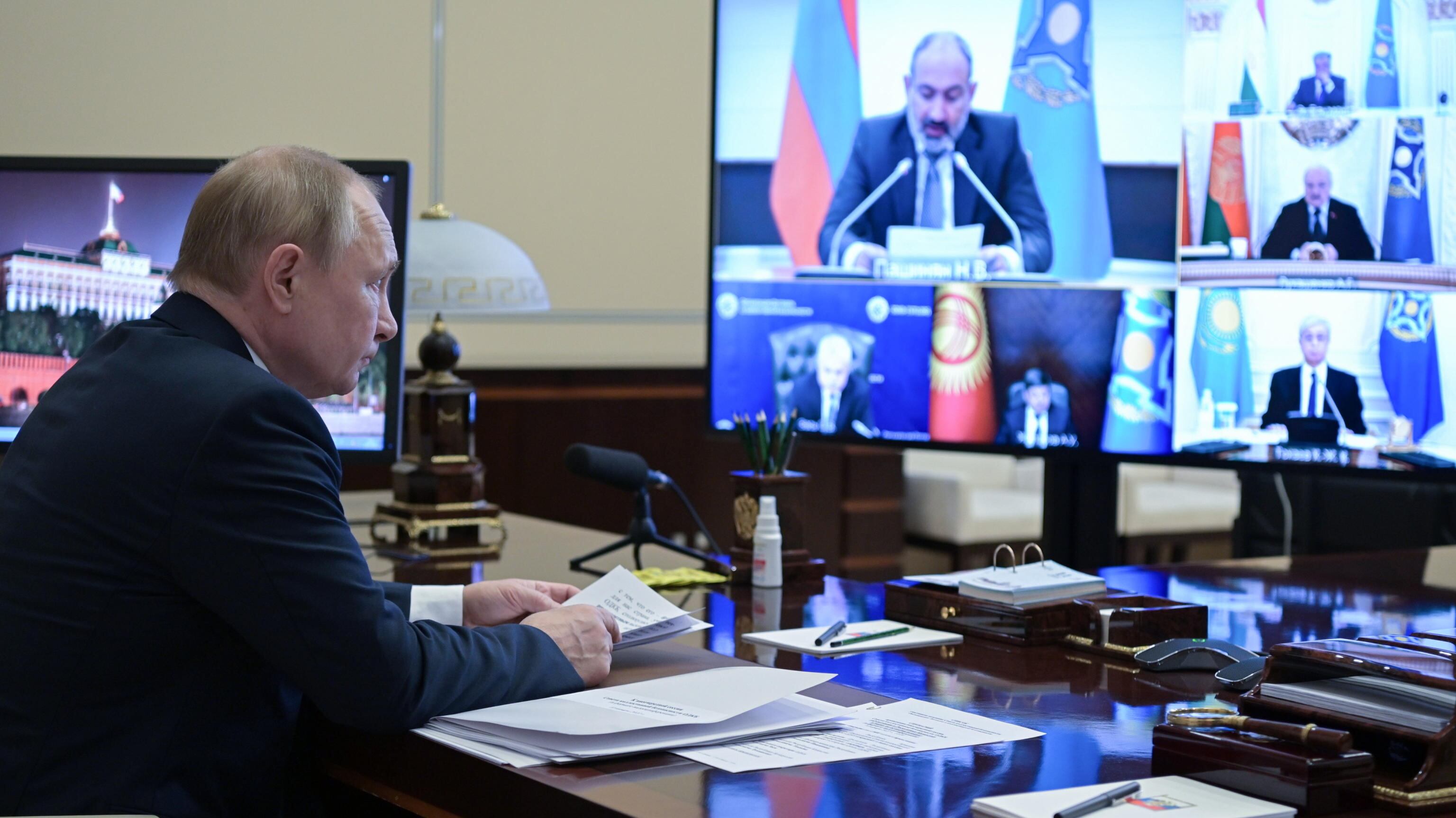 Scontro tra Usa e Russia sull'Ucraina nella Nato. "Sarà Kiev a scegliere"