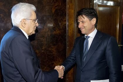 Il debutto di Conte: in taxi con la scorta 6