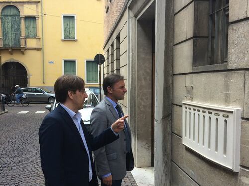 Bitonci a casa dei profughi