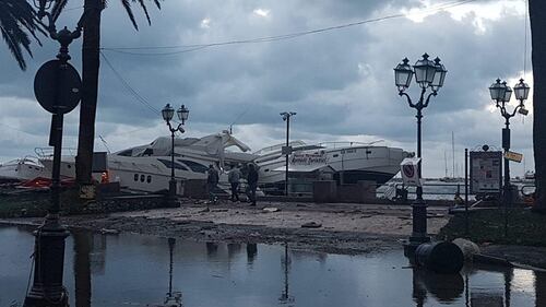 Rapallo, crolla la diga per mareggiata: distrutti centinaia di yacht 2
