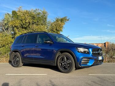 Mercedes GLB 2024: guarda la gallery del suv tedesco premium 8