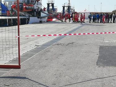 L'arrivo di Open Arms a Pozzallo 3