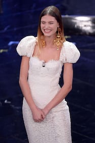 Bianca Balti, i look sexy 36