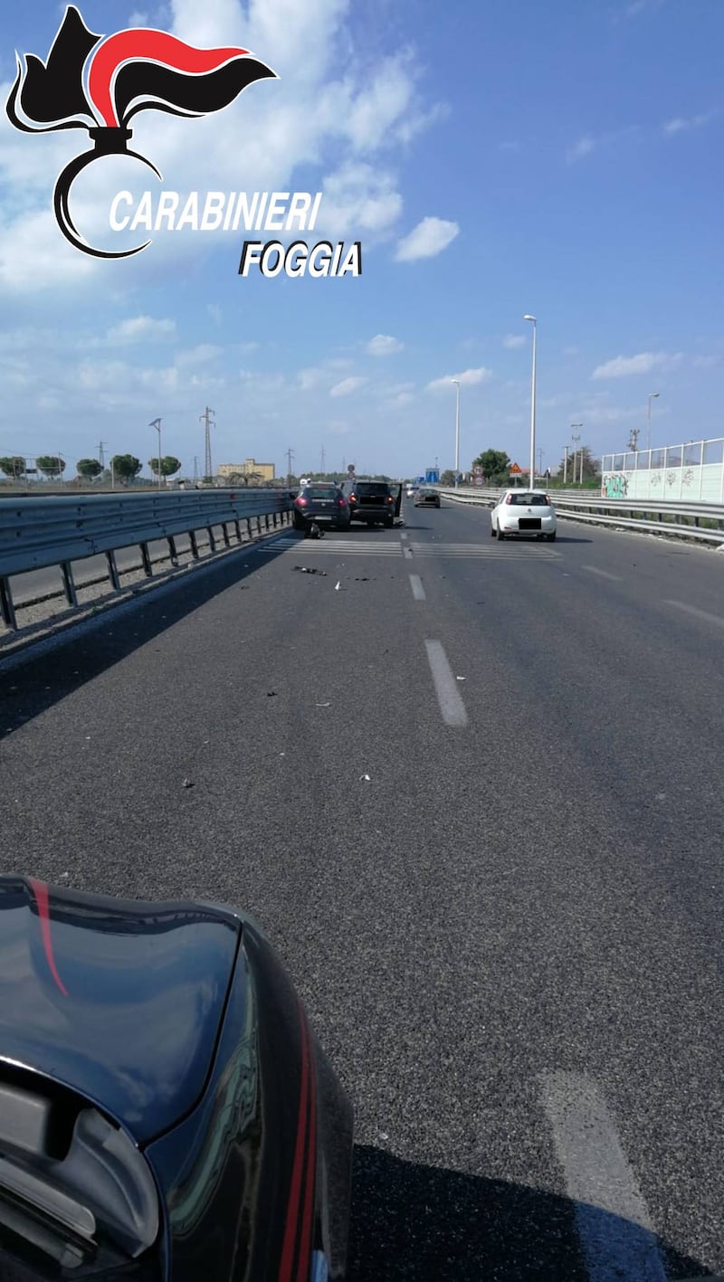 Foggia, dopo inseguimento: arrestato rumeno con un'auto rubata 1