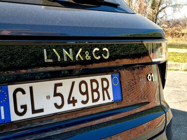Lynk & Co 01, la nostra prova: guarda le foto 8